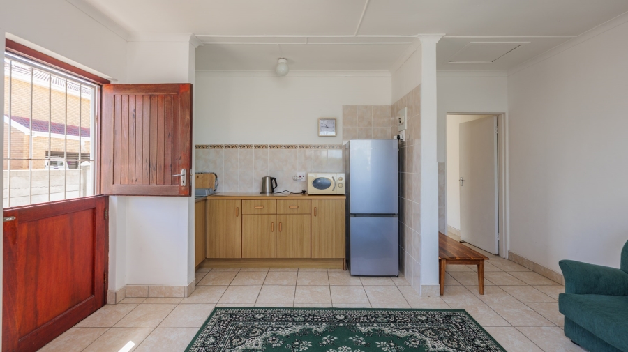 5 Bedroom Property for Sale in Struisbaai Western Cape